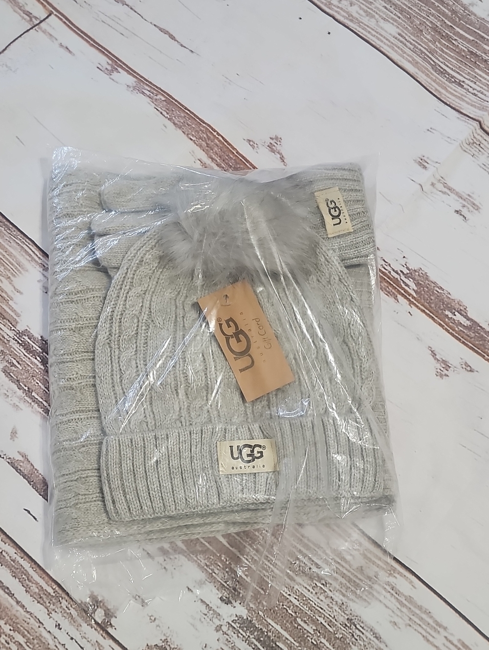 UGG Womens Light Gray Cable Knit Pom Beanie Set